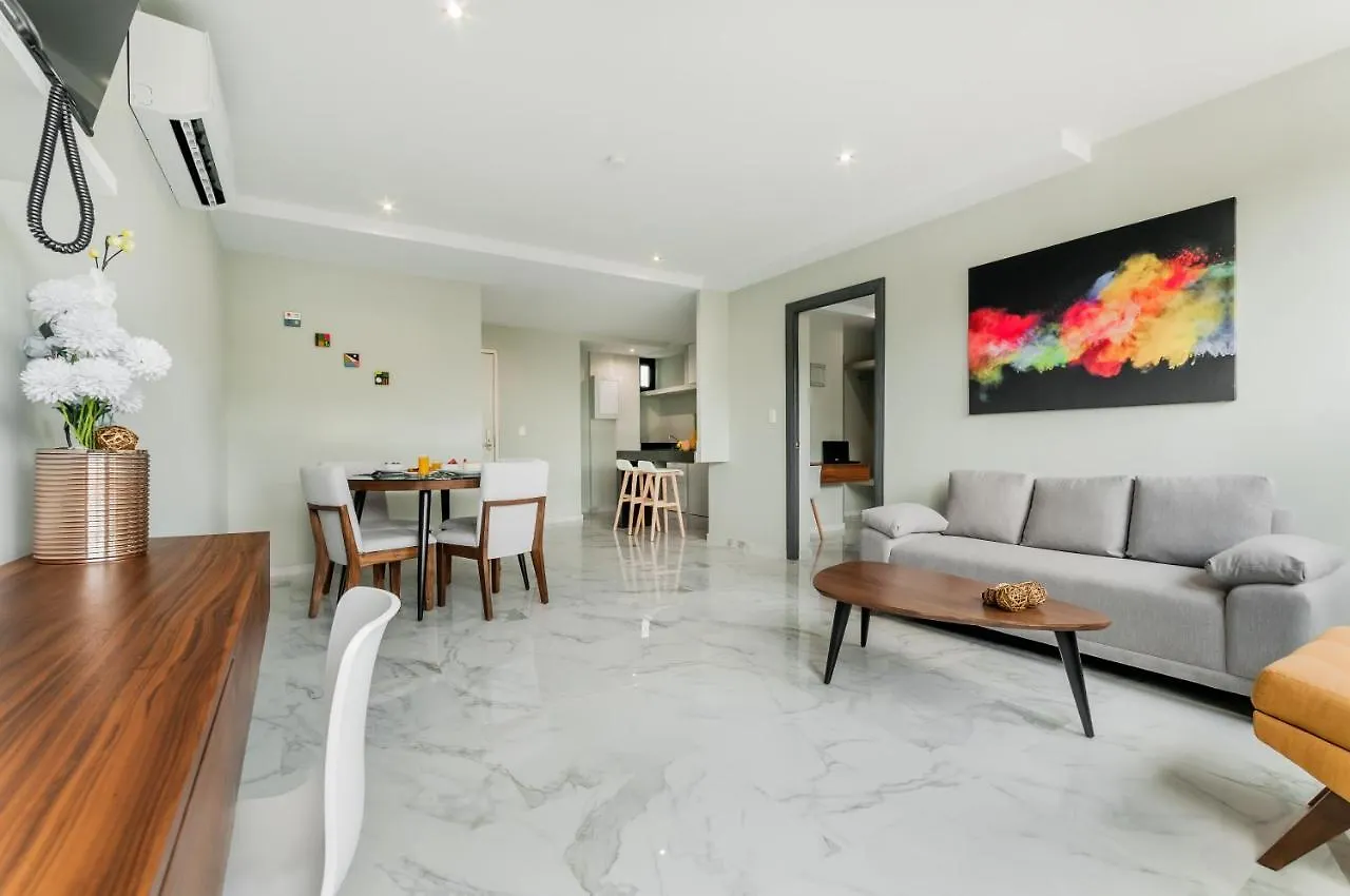 LEVEL Luxury Condos Playa del Carmen 0*,