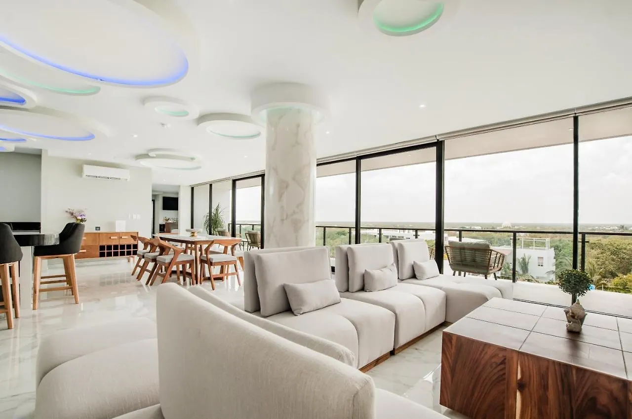 LEVEL Luxury Condos Playa del Carmen 0*,